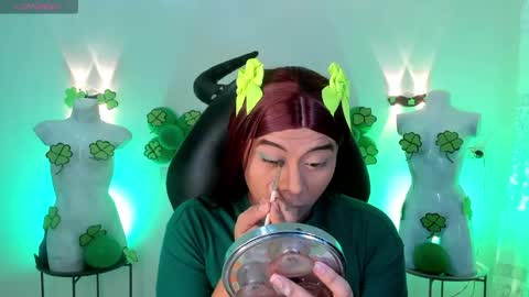 Emili roux online show from March 17, 9:58 am