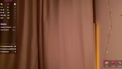 Snapshot of emilia_dream chatting on October 14, 3:59 pm emilia_dream online show from October 14, 3:59 pm