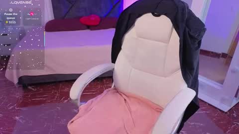 Emilia  online show from March 23, 4:06 am