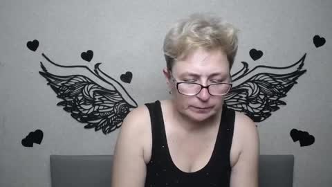 EmiliaGree online show from May 20, 6:14 pm