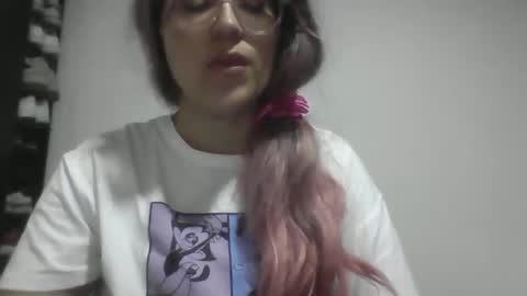 emiliahoney online show from February 5, 2:42 pm