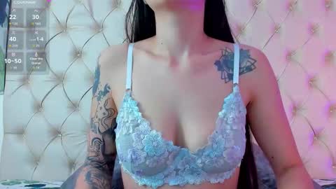 emilieandblake online show from March 23, 10:42 am