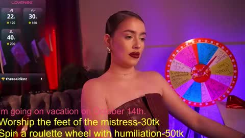 Snapshot of emiliyaroude chatting on October 5, 1:19 pm  Emiliya  online show from October 5, 1:19 pm