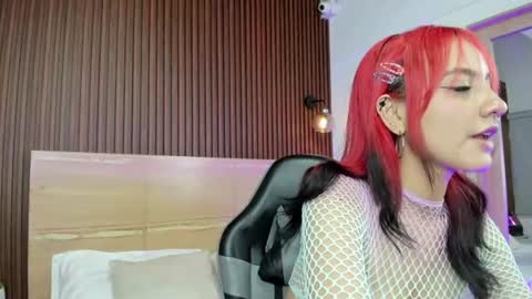 E M I L Y  online show from July 28, 8:52 pm