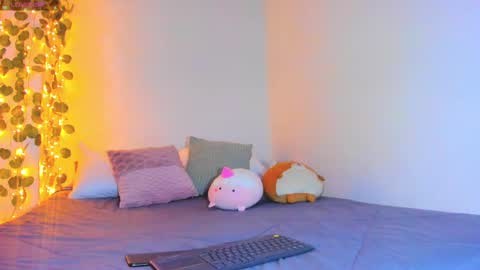 emilly online show from March 9, 7:45 am