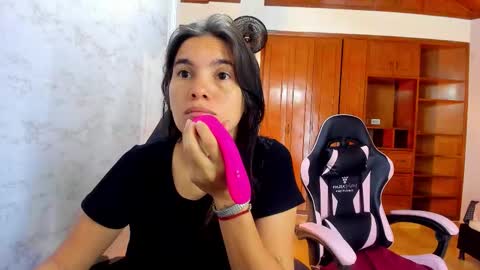 Emily and Soffy online show from February 18, 12:05 pm