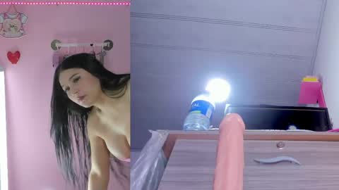 emily_foxxxi online show from June 5, 10:26 pm