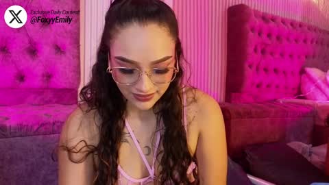 Emily online show from April 4, 7:21 pm