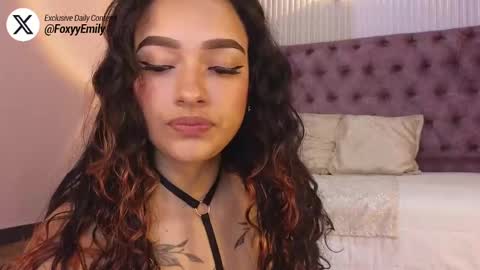 Emily online show from October 4, 8:17 pm