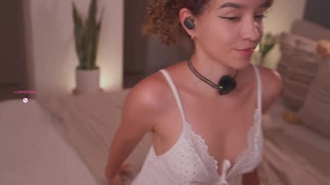 Juliana online show from March 21, 11:52 pm