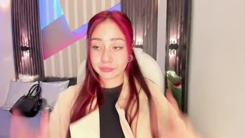 Emily online show from November 15, 3:46 pm