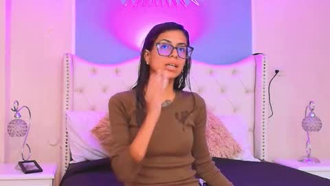 Emily online show from September 21, 9:52 pm