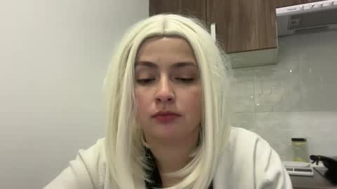 emily_morning_dew online show from January 12, 12:01 pm