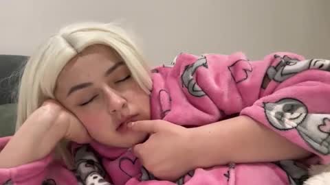 emily_morning_dew online show from November 25, 2:49 pm