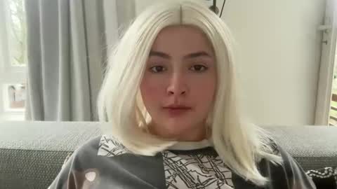 emily_morning_dew online show from February 24, 10:07 am