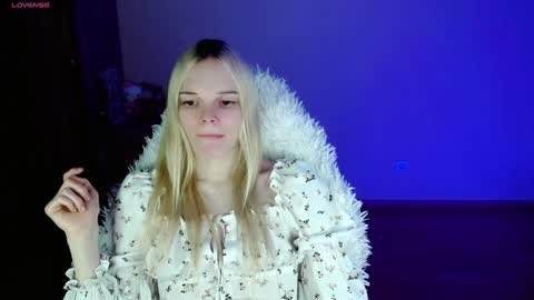 Snapshot of emily_nyaffe chatting on January 18, 1:30 am Lia online show from January 18, 1:30 am