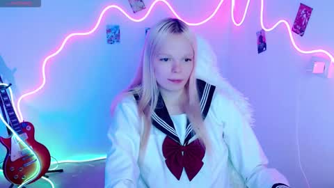 Snapshot of emily_nyaffe chatting on September 29, 2:38 pm Lia online show from September 29, 2:38 pm