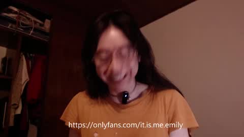 emily_pearl_ online show from September 23, 7:46 am