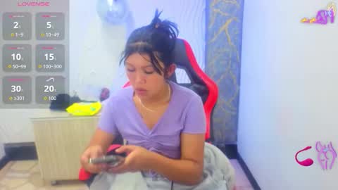       online show from December 2, 12:03 pm