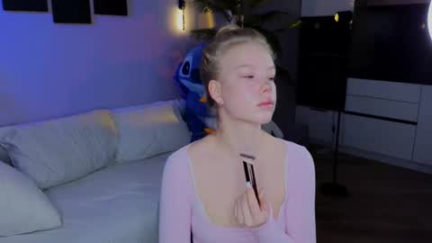 emily shepard online show from May 12, 2:20 am