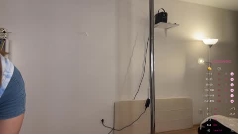 Lia online show from September 25, 6:37 pm