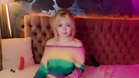 Baby Emelli online show from June 15, 9:34 am
