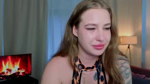 emilyblazee online show from March 17, 3:39 pm