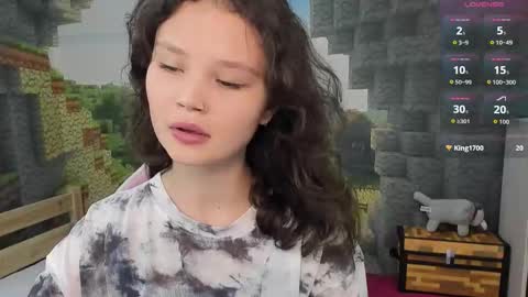 Emilyhaves online show from October 15, 6:53 pm