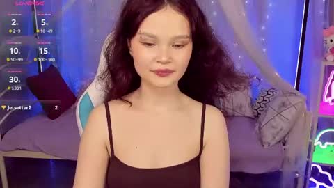 Emilyhaves online show from June 13, 9:31 am