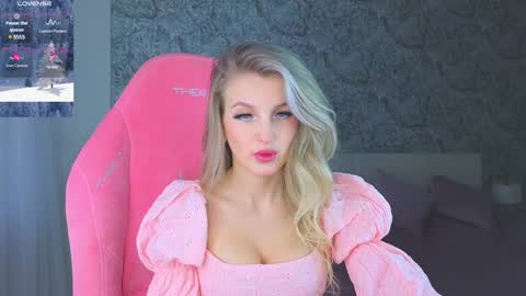 emilydancee online show from February 6, 5:03 am