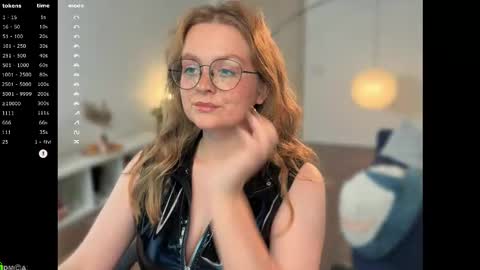 Emily  online show from October 12, 1:04 pm