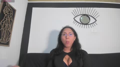 Emily online show from May 31, 11:42 am