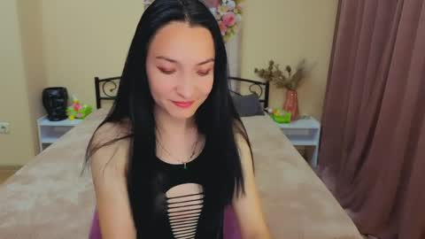 emilygreyy__ online show from April 6, 5:58 pm