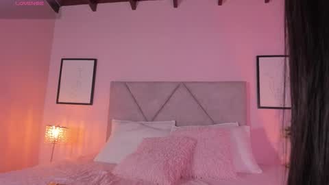 Emily online show from February 23, 1:24 pm