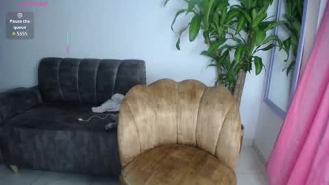 Emilyhines online show from October 9, 9:53 pm