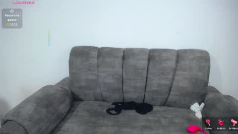 Emilyhines online show from October 7, 2:29 am