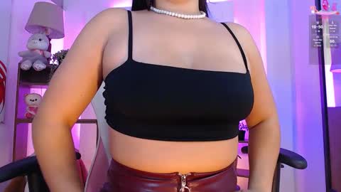 Emily online show from October 14, 11:46 am