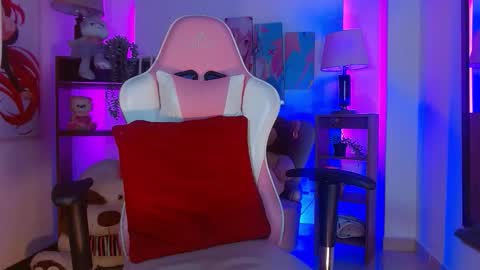 Emily online show from September 17, 11:13 am