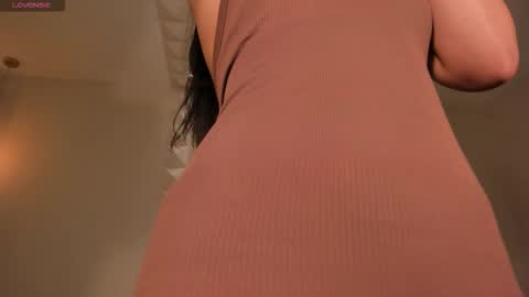 Emily online show from November 30, 11:56 pm