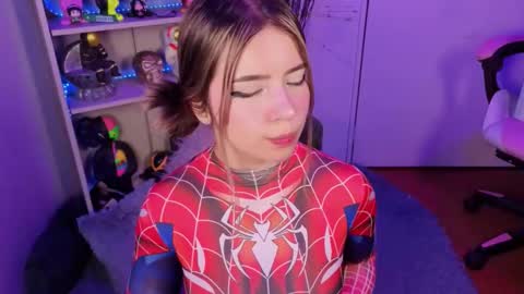 VALEEEN online show from March 19, 4:34 pm