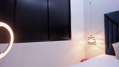 emilykartters online show from February 25, 12:09 pm