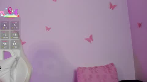 Emily  online show from October 8, 10:54 am