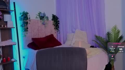 emilyrousex online show from March 4, 6:05 pm