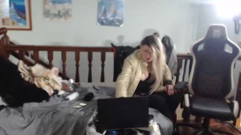 emma online show from March 11, 6:19 am