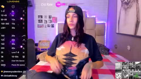 Snapshot of emma__15 chatting on December 31, 9:50 pm emma  online show from December 31, 9:50 pm