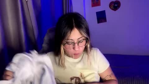 Emma Is here online show from October 23, 11:05 pm