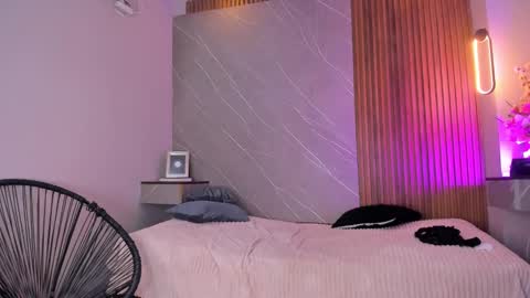 emma__rose1 online show from September 11, 3:19 am