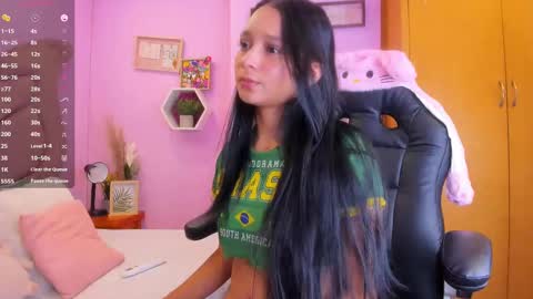 Snapshot of emma_anturin chatting on September 20, 10:13 pm Emma Anturin online show from September 20, 10:13 pm