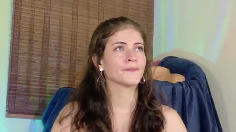 Emma online show from February 12, 7:45 pm