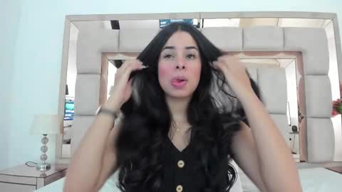 Emma Castillo online show from February 11, 12:36 pm